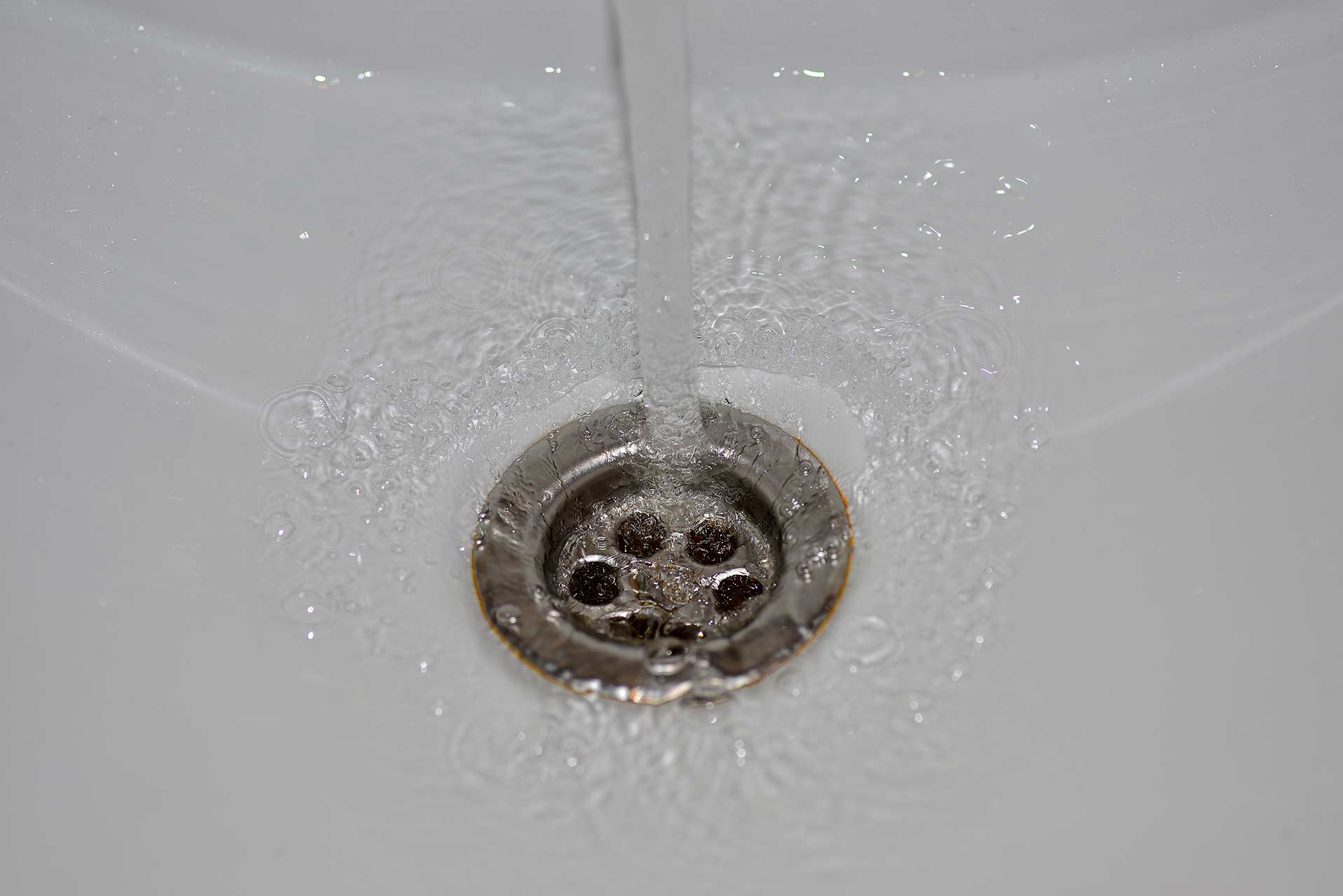 A2B Drains provides services to unblock blocked sinks and drains for properties in Wellington.